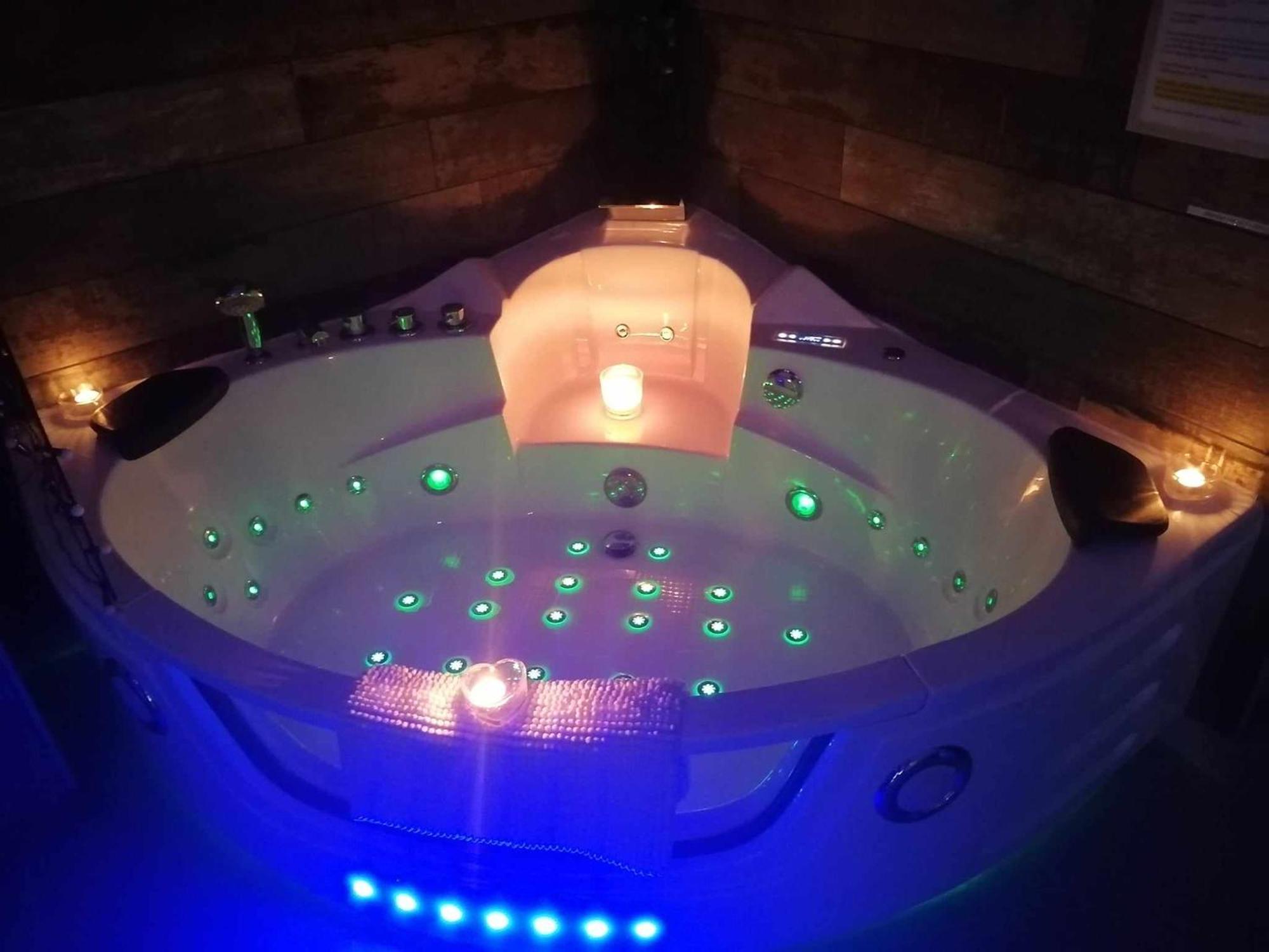 Romantisme Et Glamour 2 Avec Spa , Clim Et Jardin ディジョン エクステリア 写真